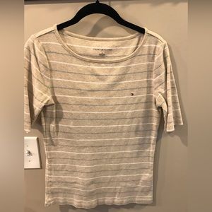 Tommy Hilfiger pull over top